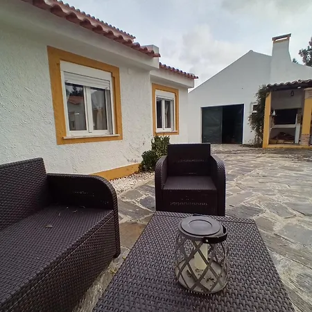 Feriehus O Mundo Da Lua Azeitão